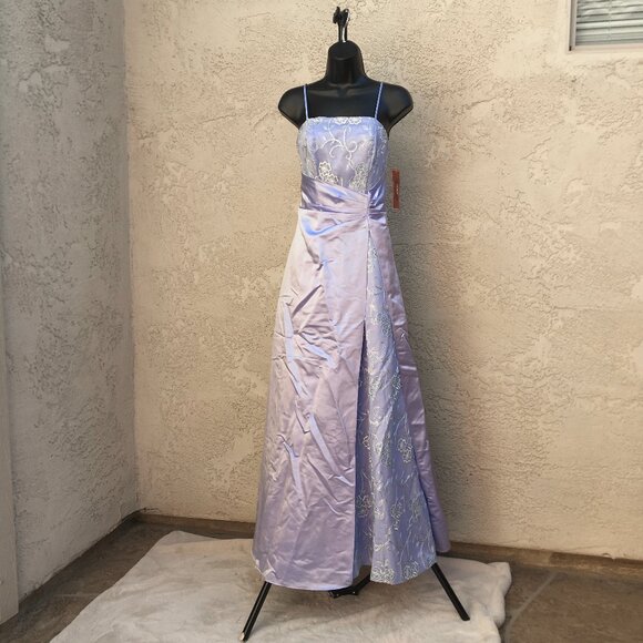 Lilac Purple Lace Up Long Formal Prom Party Dress Gown 9 10 Jr NWT - Picture 1 of 13